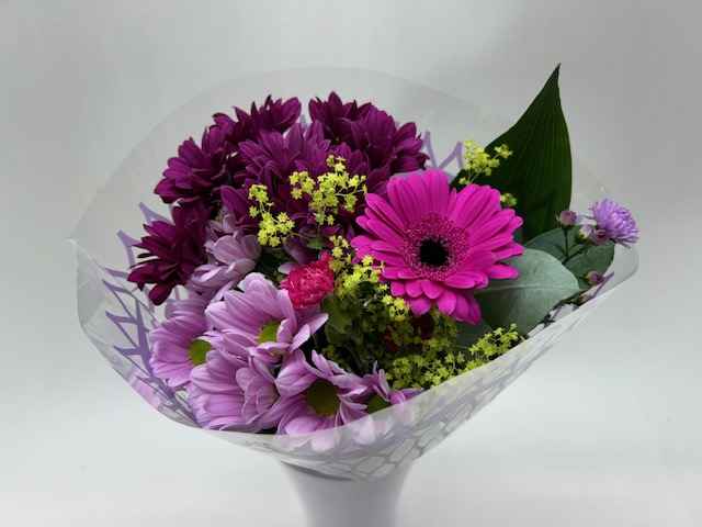 Срезанные цветы оптом Bouquet wies lilac от 10шт из Голландии с доставкой по России