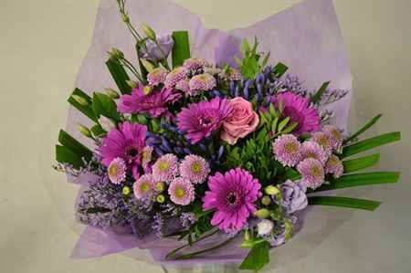 Срезанные цветы оптом Bouquet bm fabric purple от 2шт из Голландии с доставкой по России