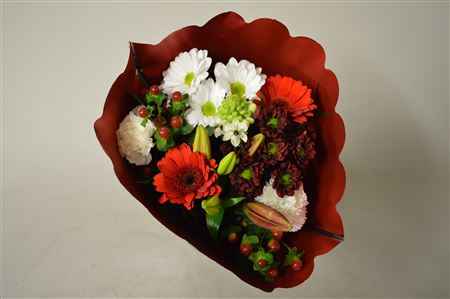 Срезанные цветы оптом Bouquet 11 stem red от 7шт из Голландии с доставкой по России