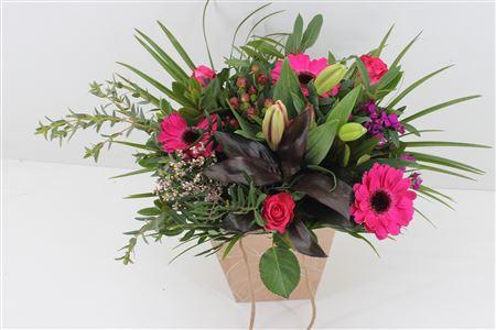 Срезанные цветы оптом Bouquet nora cerise от 6шт из Голландии с доставкой по России