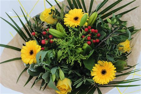 Срезанные цветы оптом Bouquet rosa spray yellow от 3шт из Голландии с доставкой по России