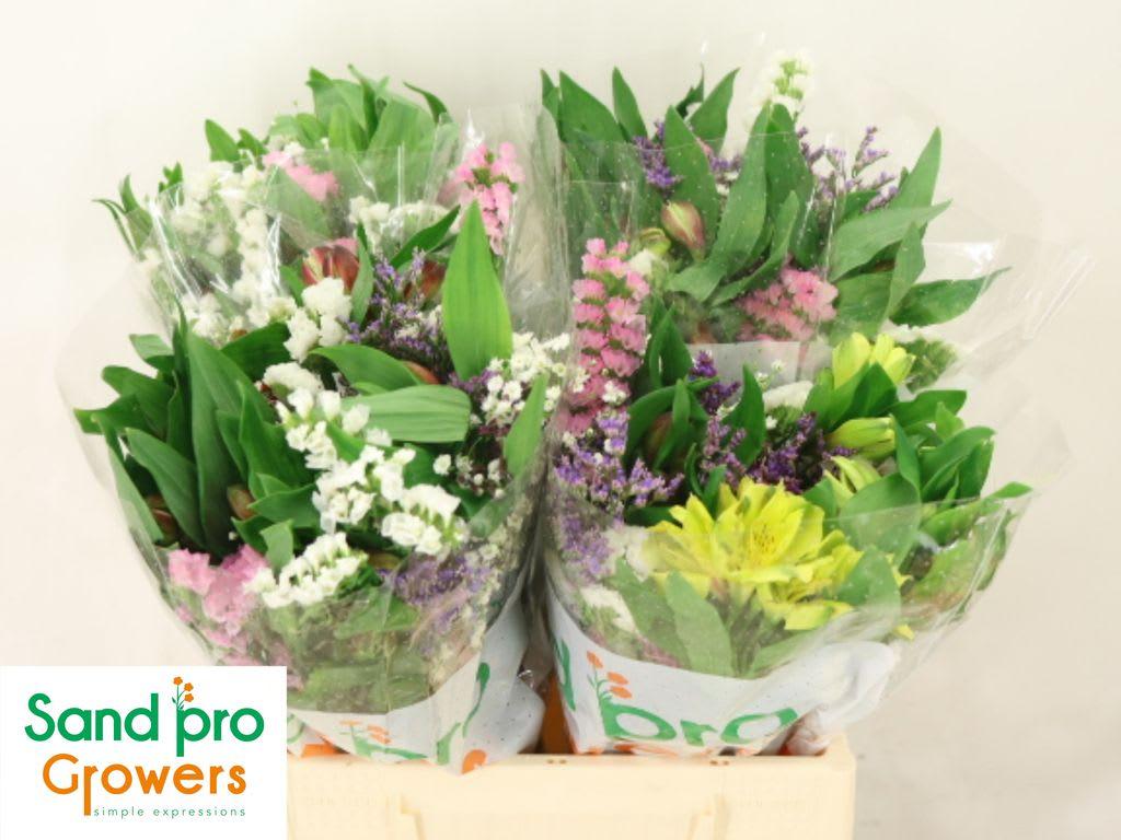 Срезанные цветы оптом Bouquet summer bouquet mix 8 от 4шт из Голландии с доставкой по России