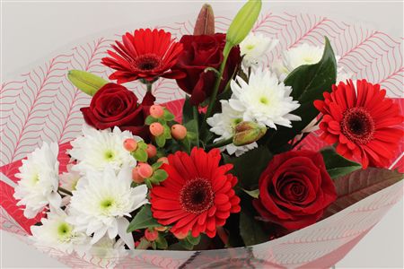 Срезанные цветы оптом Bouquet 3 rosa 3 germini red от 5шт из Голландии с доставкой по России