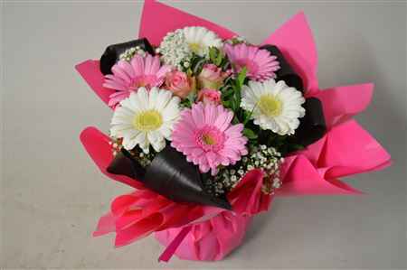 Срезанные цветы оптом Bouquet aqua foil pink от 3шт из Голландии с доставкой по России
