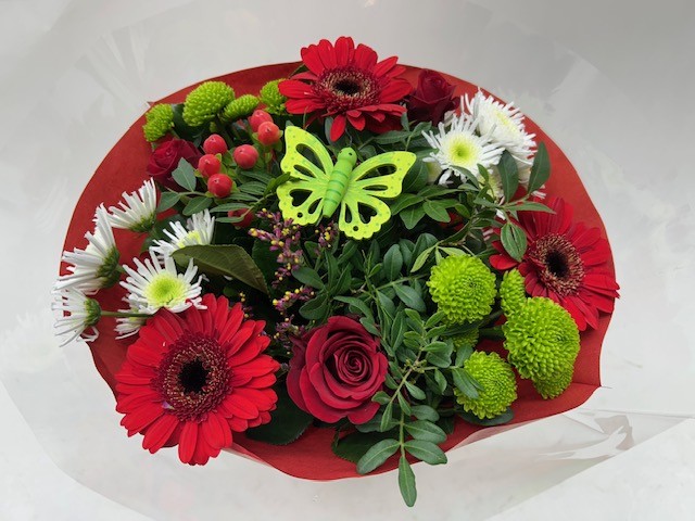 Срезанные цветы оптом Bouquet biedermeier red от 2шт из Голландии с доставкой по России