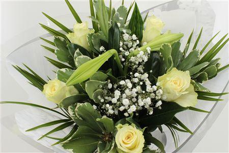 Срезанные цветы оптом Bouquet apart white от 5шт из Голландии с доставкой по России