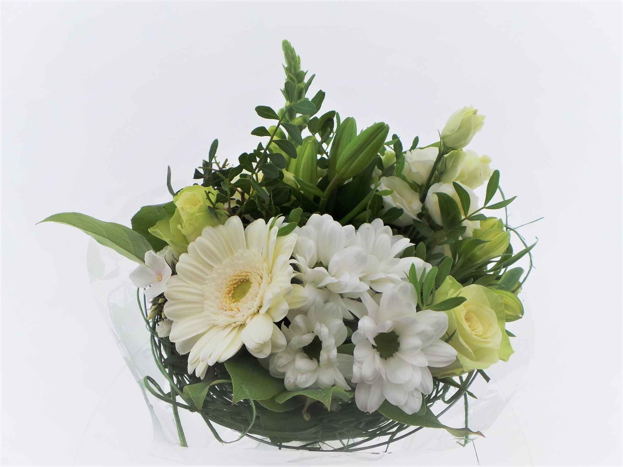 Срезанные цветы оптом Bouquet sisal medium white от 1шт из Голландии с доставкой по России