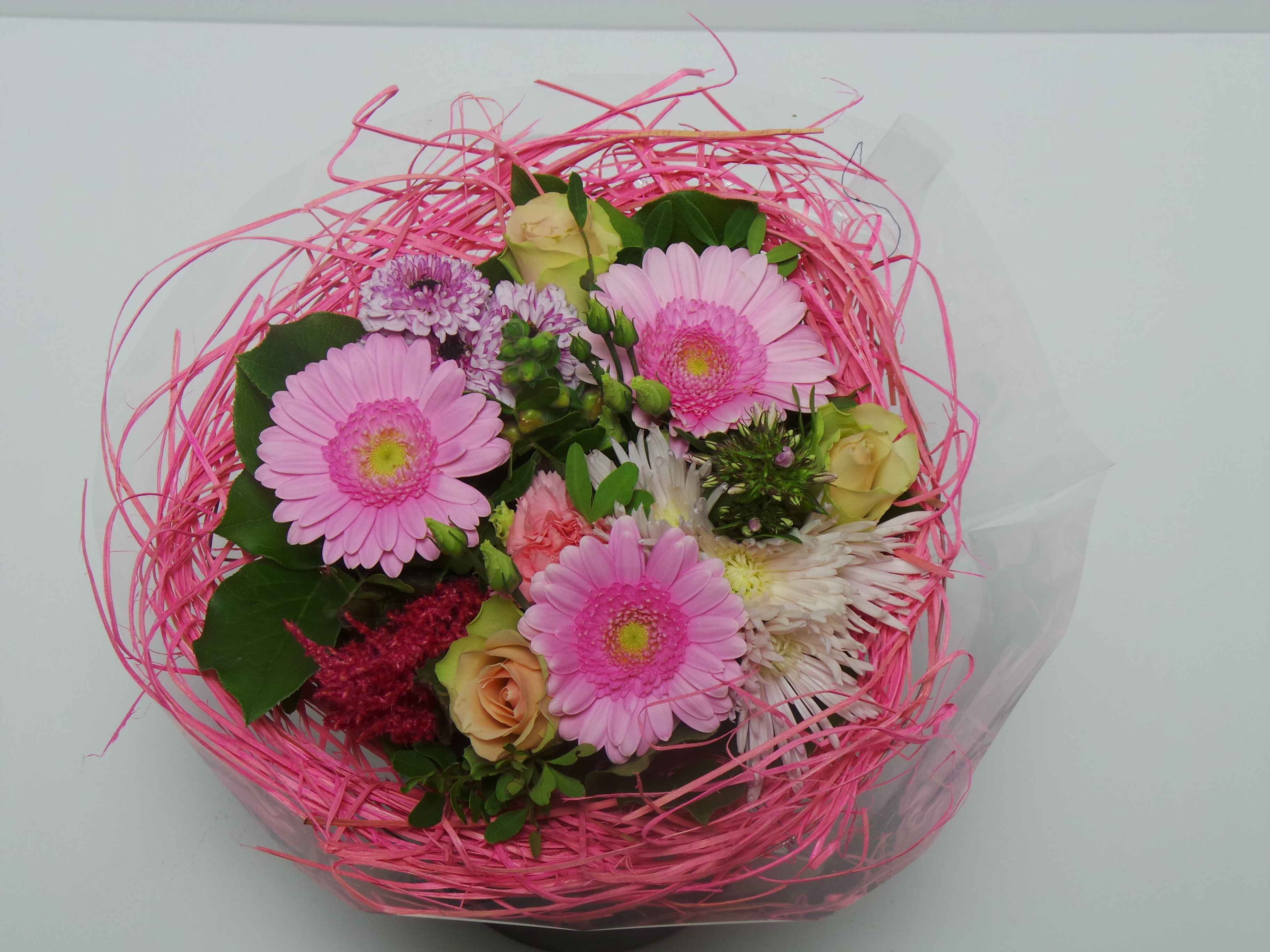 Срезанные цветы оптом Bouquet sisal large pink от 1шт из Голландии с доставкой по России