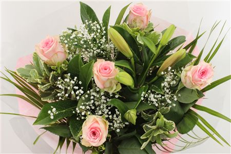 Срезанные цветы оптом Bouquet apart pink от 5шт из Голландии с доставкой по России