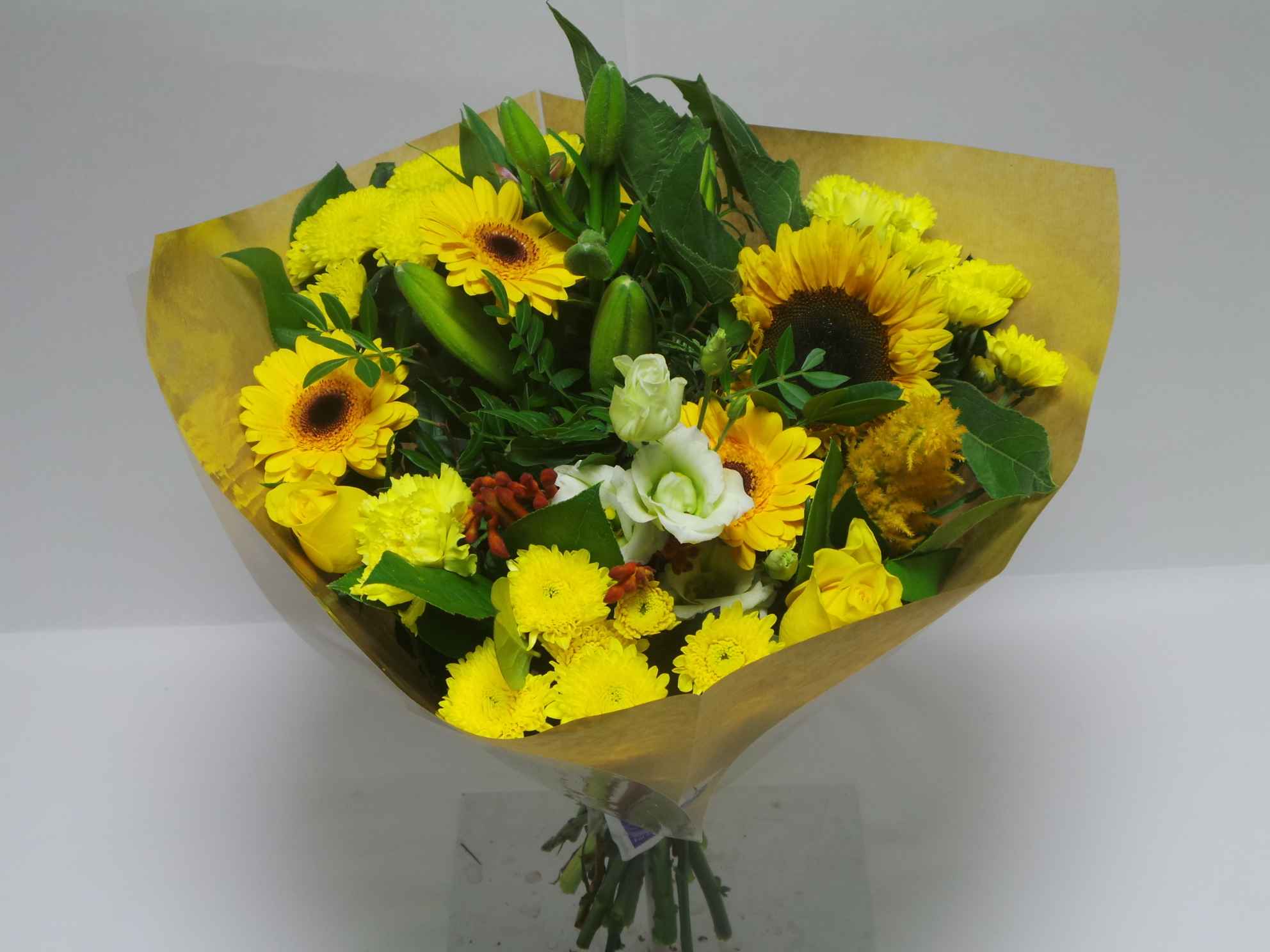 Срезанные цветы оптом Bouquet biedermeier kim x-large yellow от 1шт из Голландии с доставкой по России