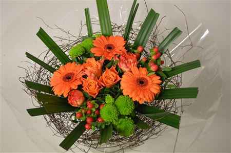 Срезанные цветы оптом Bouquet salim orange от 1шт из Голландии с доставкой по России