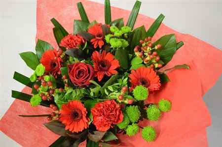 Срезанные цветы оптом Bouquet bm fabric red от 2шт из Голландии с доставкой по России