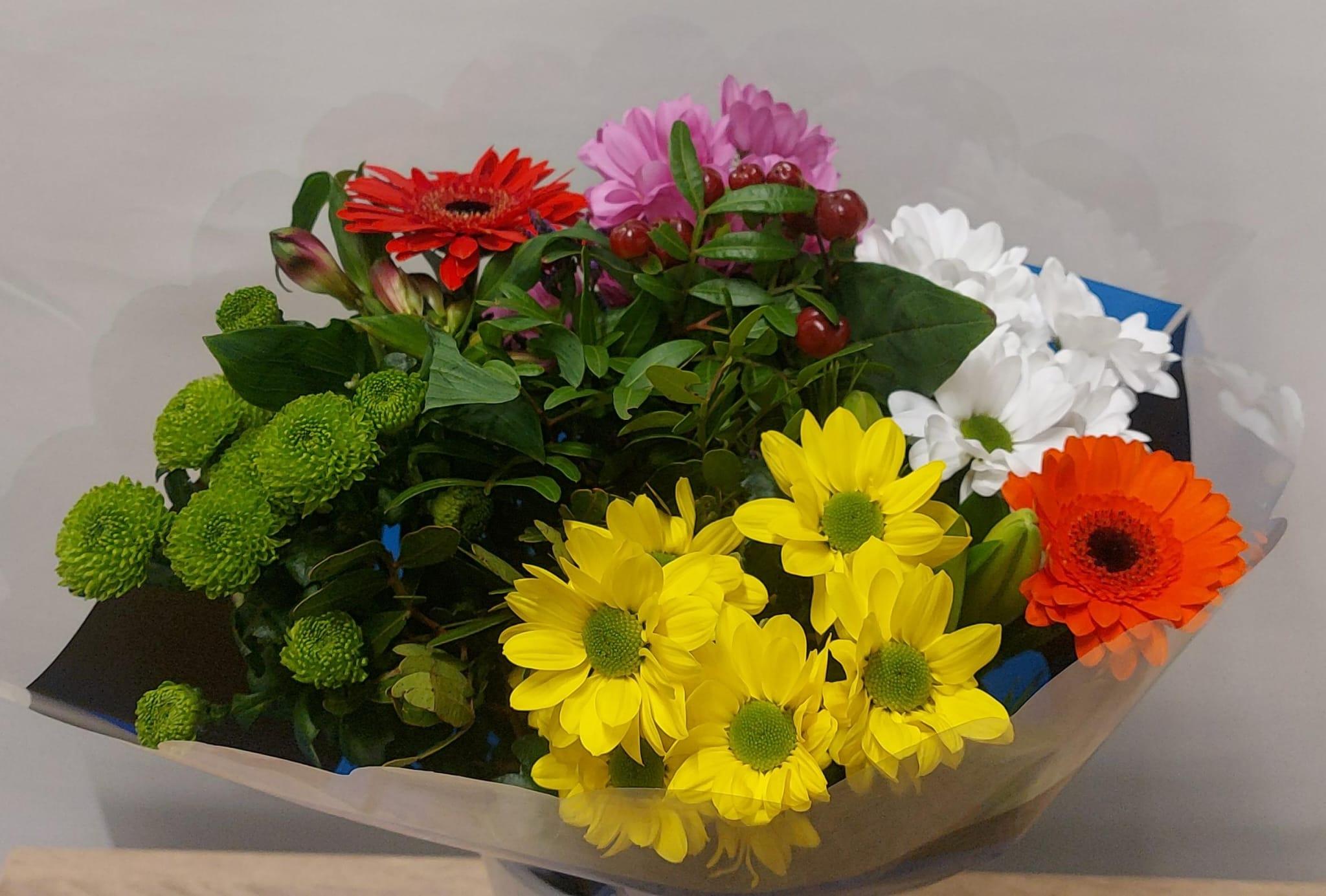 Срезанные цветы оптом Bouquet super mix от 5шт из Голландии с доставкой по России