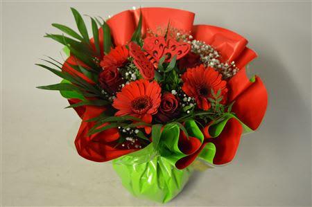 Срезанные цветы оптом Bouquet aqua small red от 4шт из Голландии с доставкой по России