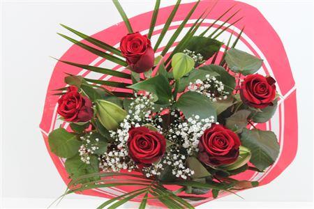 Срезанные цветы оптом Bouquet joly red от 8шт из Голландии с доставкой по России