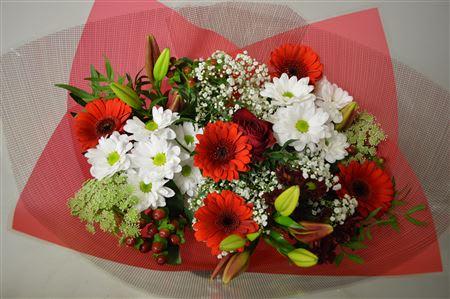 Срезанные цветы оптом Bouquet 20 stem red от 3шт из Голландии с доставкой по России