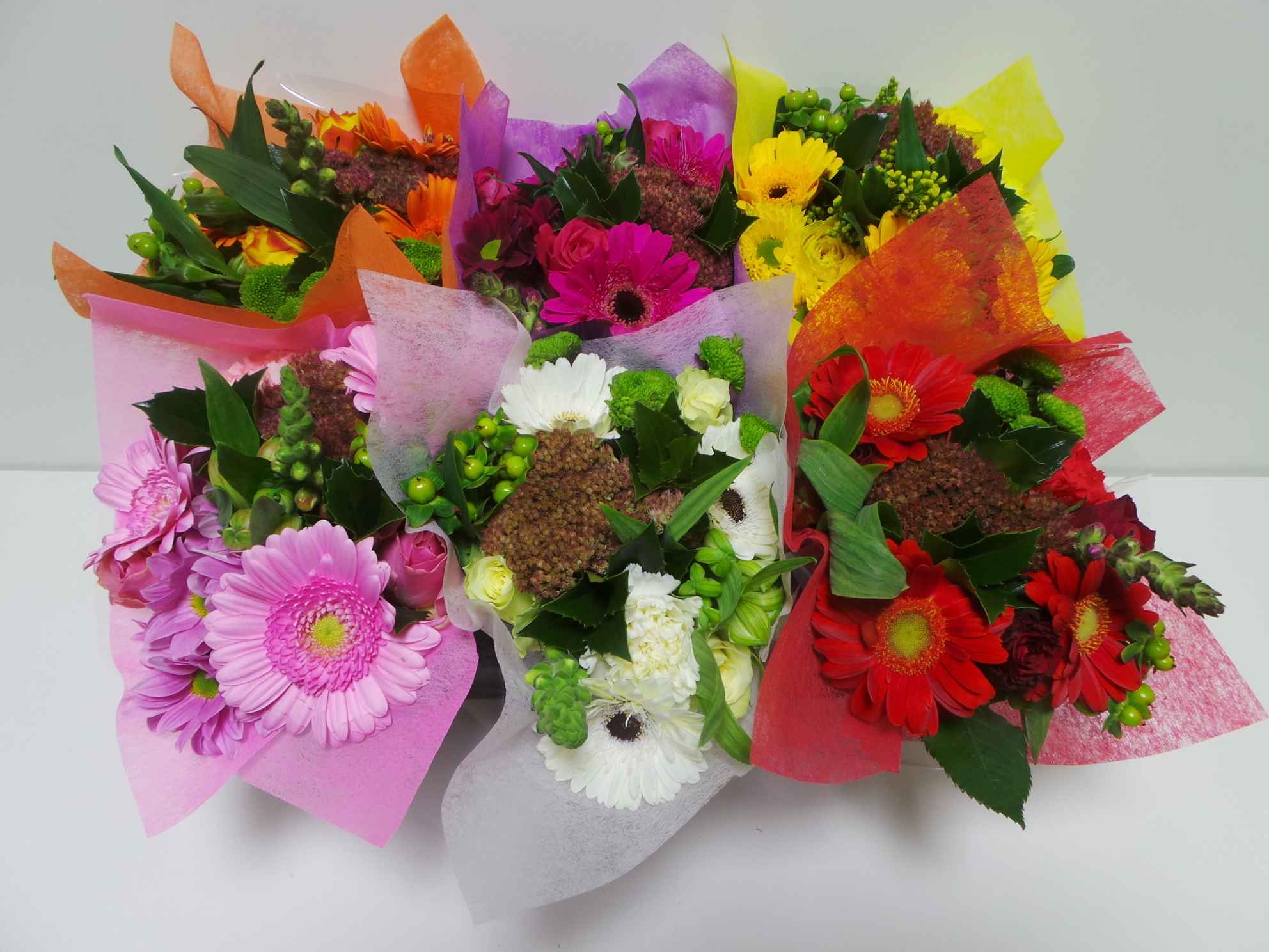 Срезанные цветы оптом Bouquet shorties от 6шт из Голландии с доставкой по России