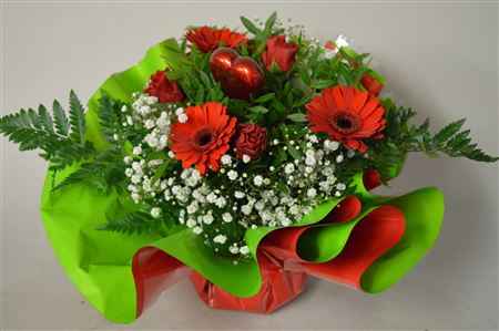Срезанные цветы оптом Bouquet aqua small red от 4шт из Голландии с доставкой по России