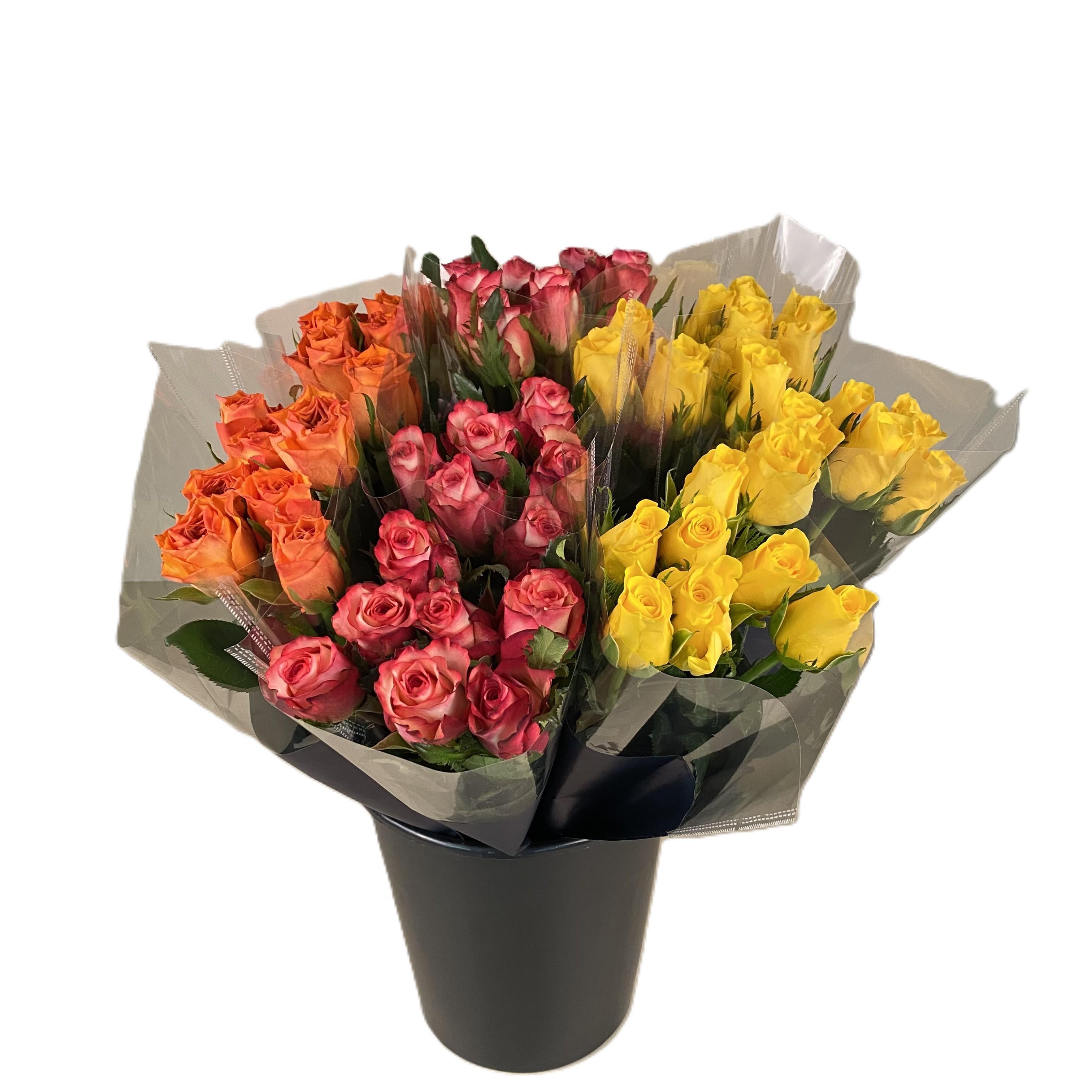 Срезанные цветы оптом Bq Mono Roses 4,0cm+ 7-er mix от 9шт из Голландии с доставкой по России