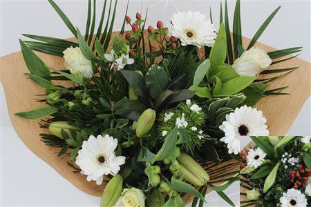 Срезанные цветы оптом Bouquet rosa spray white от 3шт из Голландии с доставкой по России